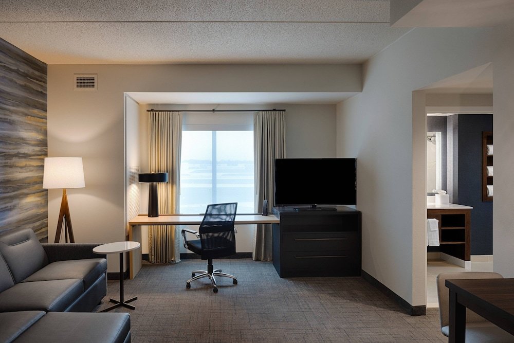 Люкс Fairfield Inn & Suites by Marriott Columbus Airport