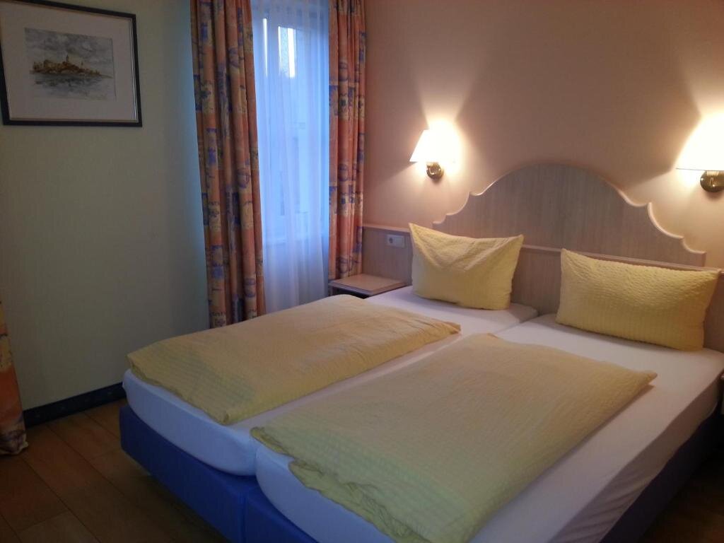Standard Doppel Zimmer Hotel-Gasthof Krone
