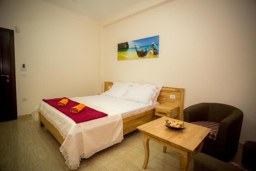 Standard double chambre avec balcon Hotel Albania