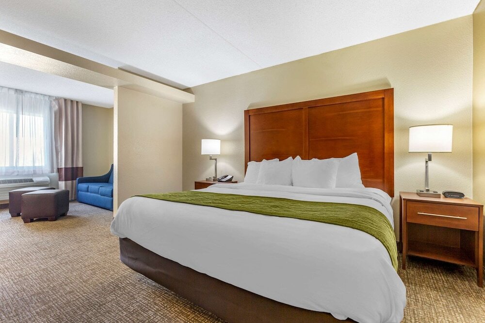 Люкс Deluxe Comfort Inn & Suites Phoenix North - Deer Valley