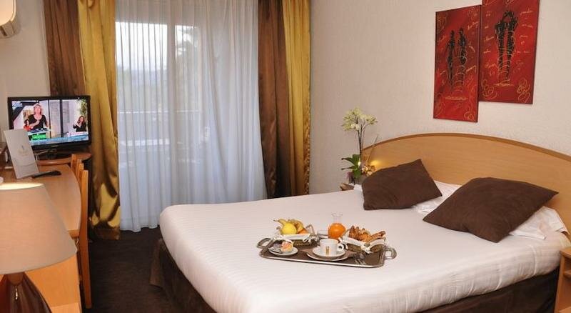 Standard Double room with balcony Promotel
