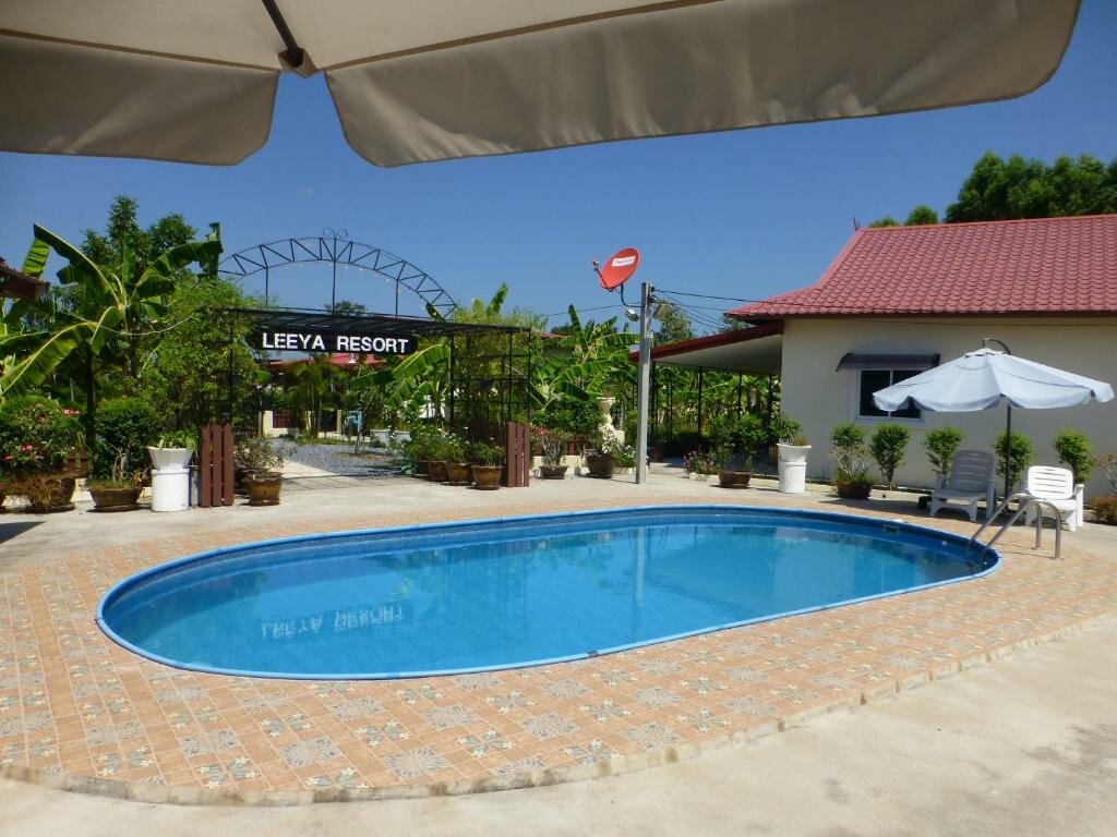 Villa Private 2 bedroom villa with Swimming pool Tropical gardens Fast Wifi smart Tv