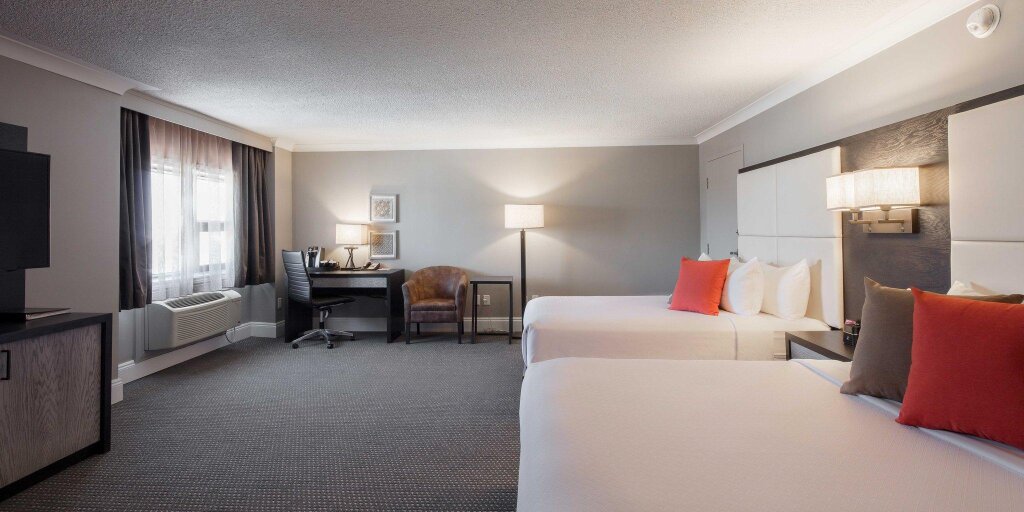Standard Vierer Zimmer Crowne Plaza Hotel Moncton Downtown, an IHG Hotel
