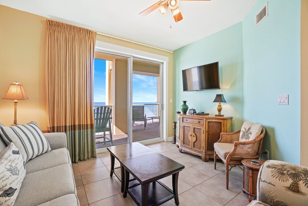 Standard Zimmer 3 Zimmer mit Balkon und am Strand Grand Panama Beach Resort Pet Friendly Rentals