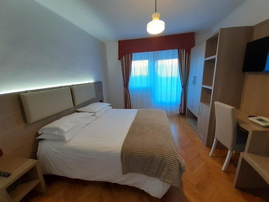 Двухместный номер Standard Hotel Dolomiti