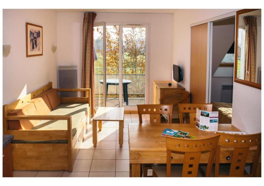 Номер Standard с 2 комнатами с балконом Residence Le Royal Golf & Horse