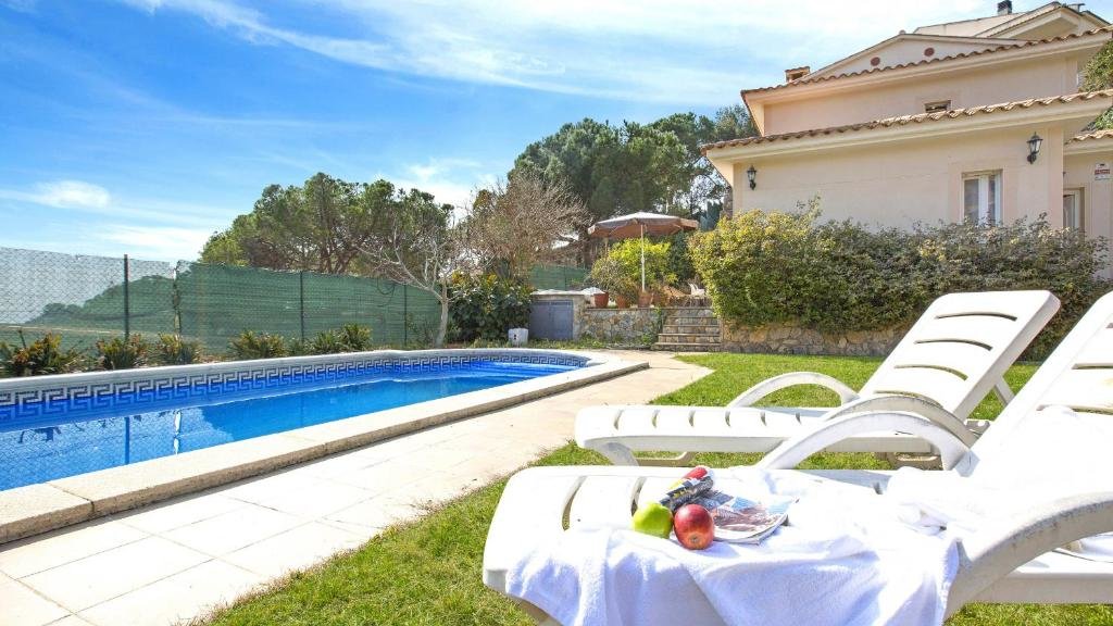 Villa cuádruple 3 habitaciones 2Lin - Lloret de Mar