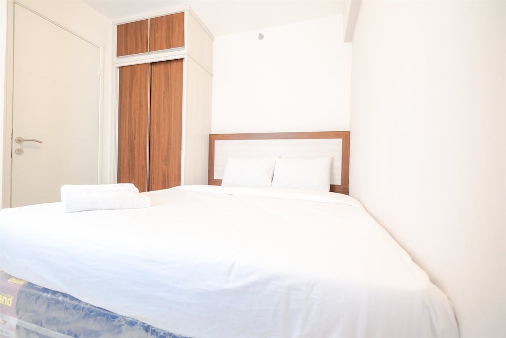 Standard room New & Clean Bassura City Apartment