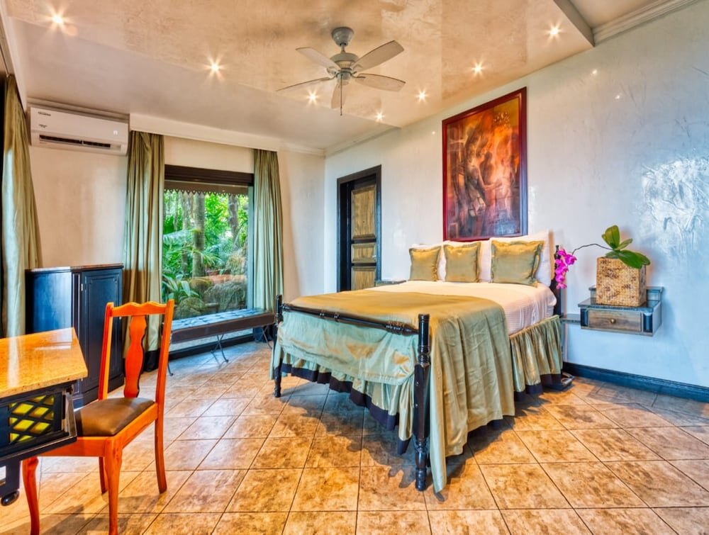 Standard Double room with balcony Hotel Villa Caletas