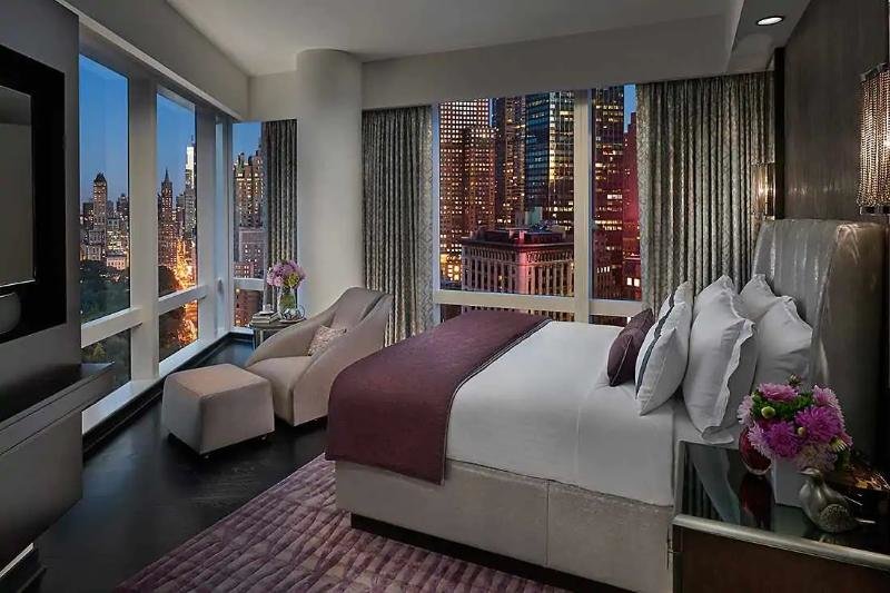 Люкс с красивым видом из окна Mandarin Oriental, New York