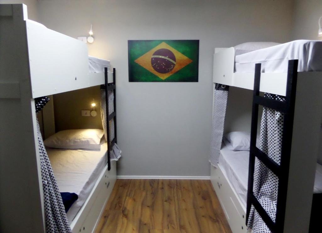 Кровать в общем номере (женский номер) Visto Hostel