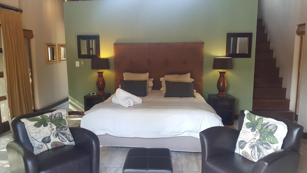 Standard room Morokolo Safari Lodge