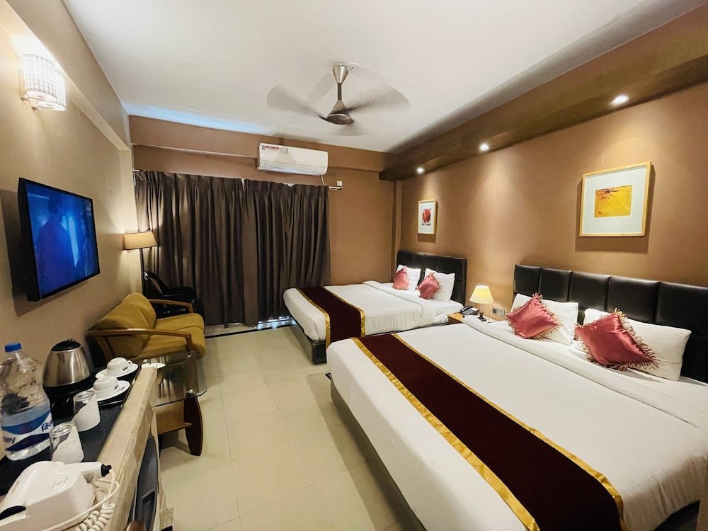 Standard Quadruple Family room with sea view Hotel Kollol