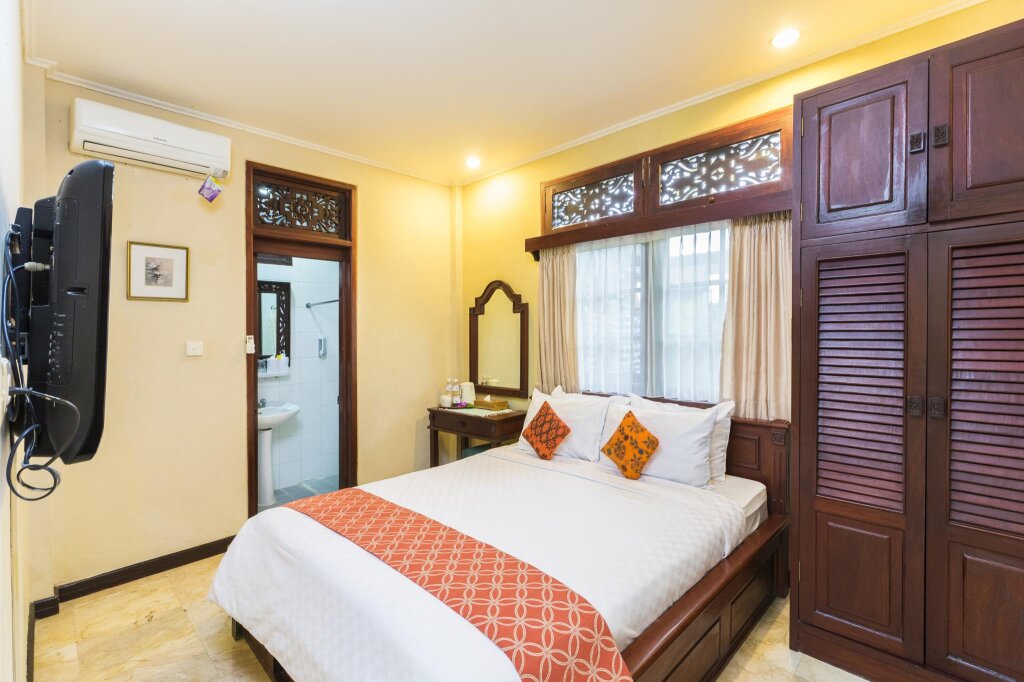 Номер Deluxe Royal Tunjung Hotel & Villa Legian - CHSE Certified