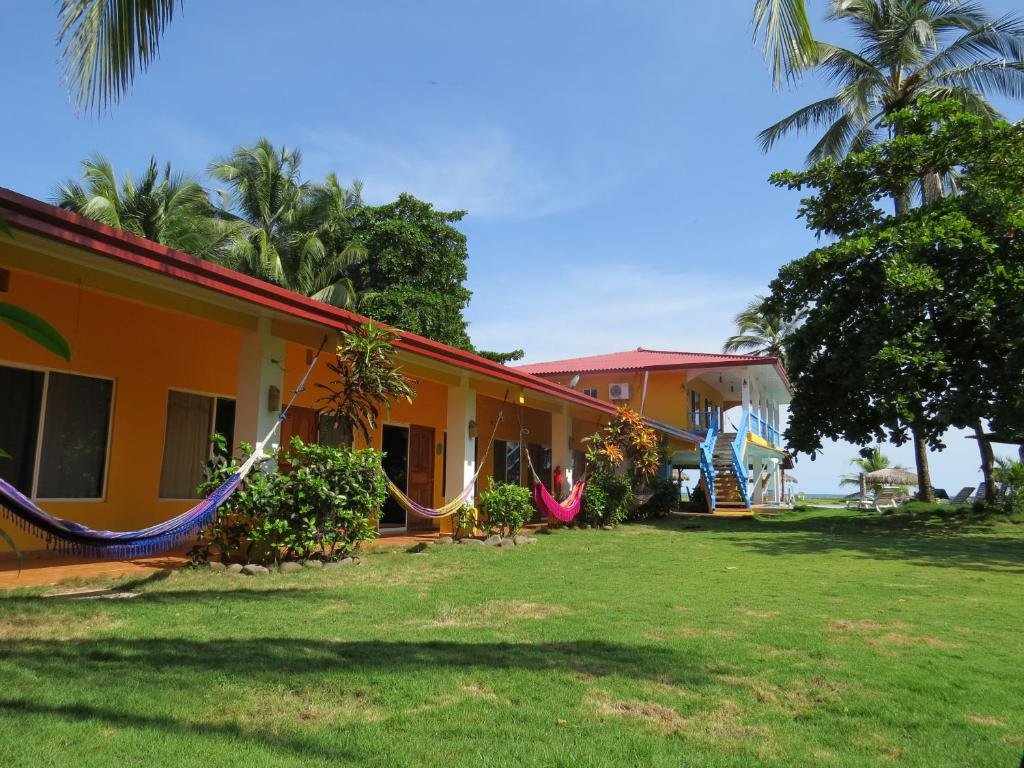Семейный номер Standard Las Lajas Beach Resort