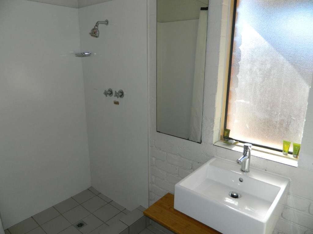 Апартаменты Geraldton's Ocean West Holiday Units & Short Stay Accommodation