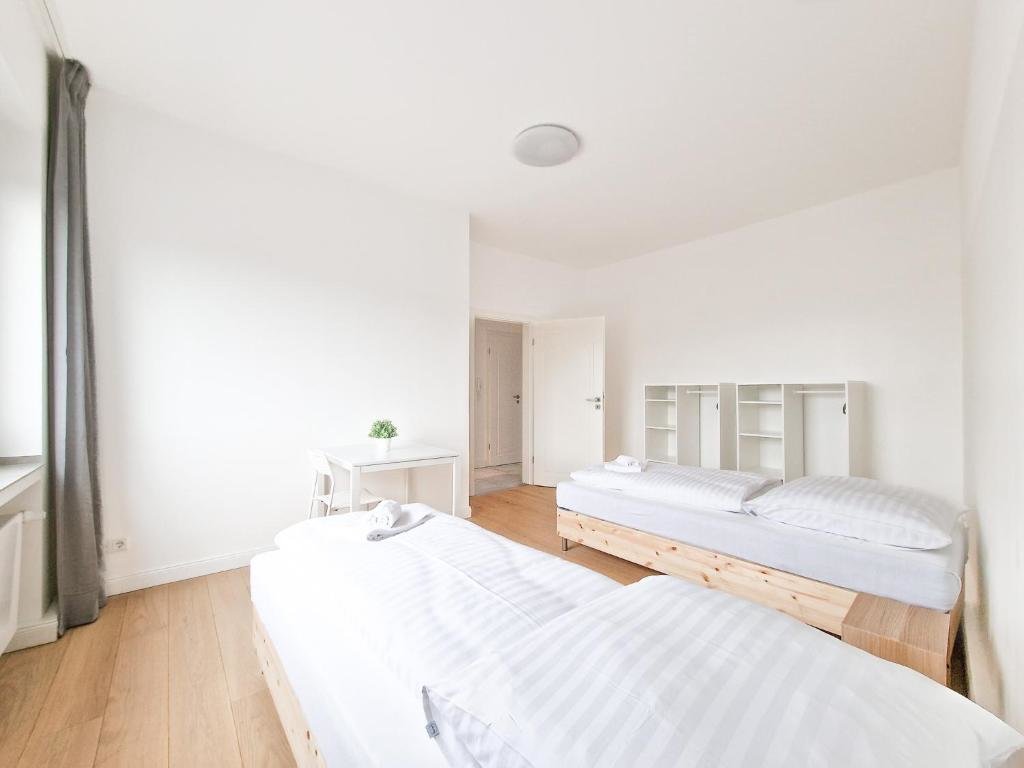 Апартаменты с 2 комнатами RAJ Living - City Apartments with 1 or 2 Rooms - 15min to Messe DUS and Old Town DUS