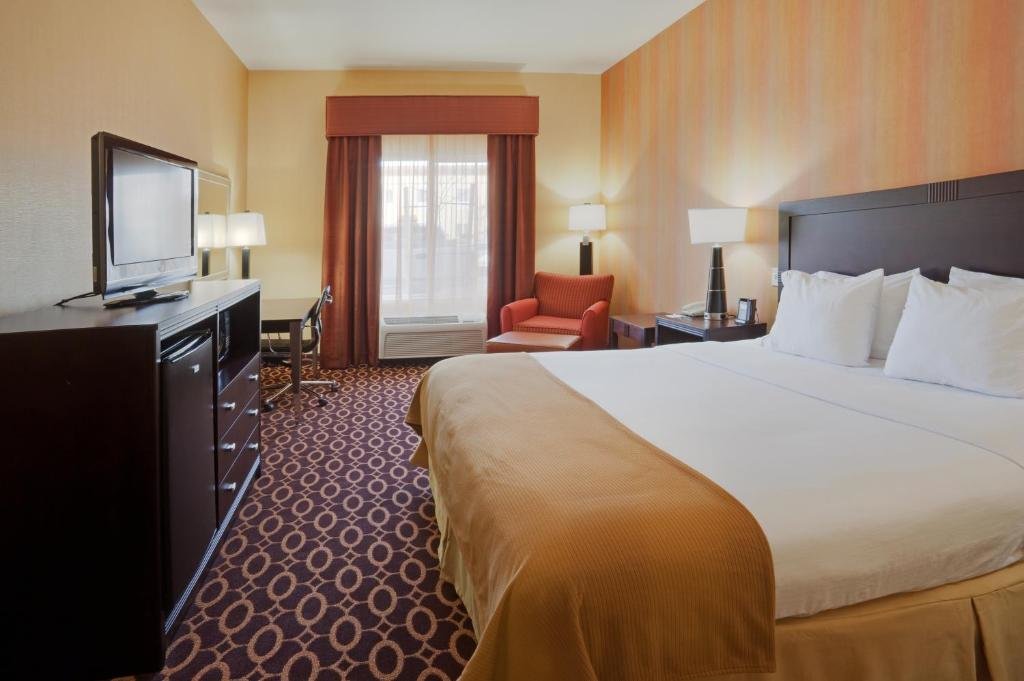Camera Standard Holiday Inn Express & Suites Sacramento NE Cal Expo, an IHG Hotel