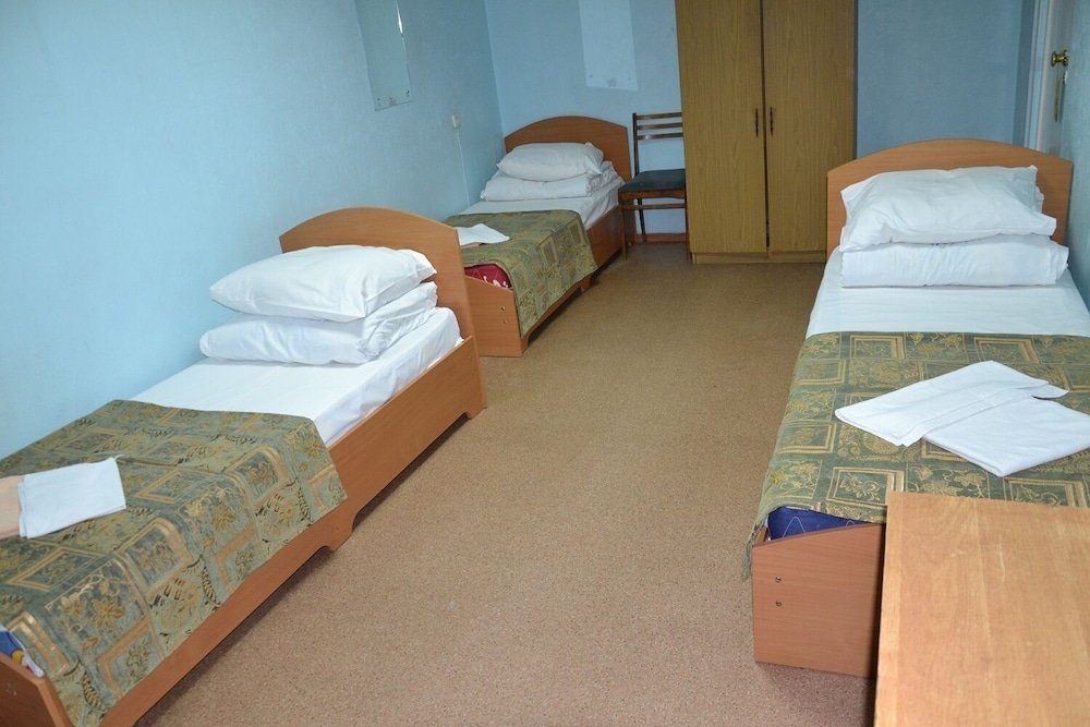 Standard Triple room Severnaya zvezda Hotel