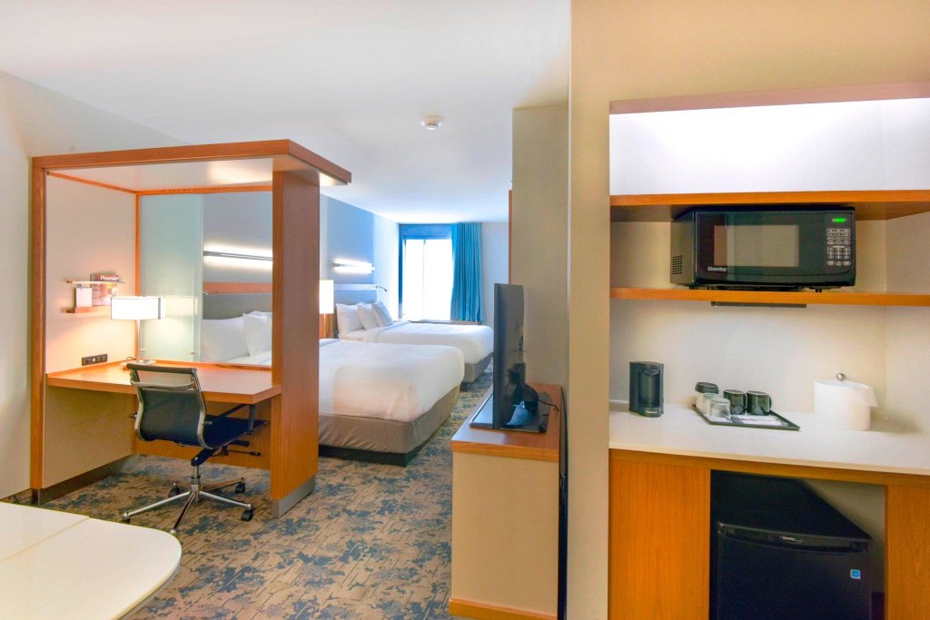 Double suite SpringHill Suites by Marriott Wilmington Mayfaire