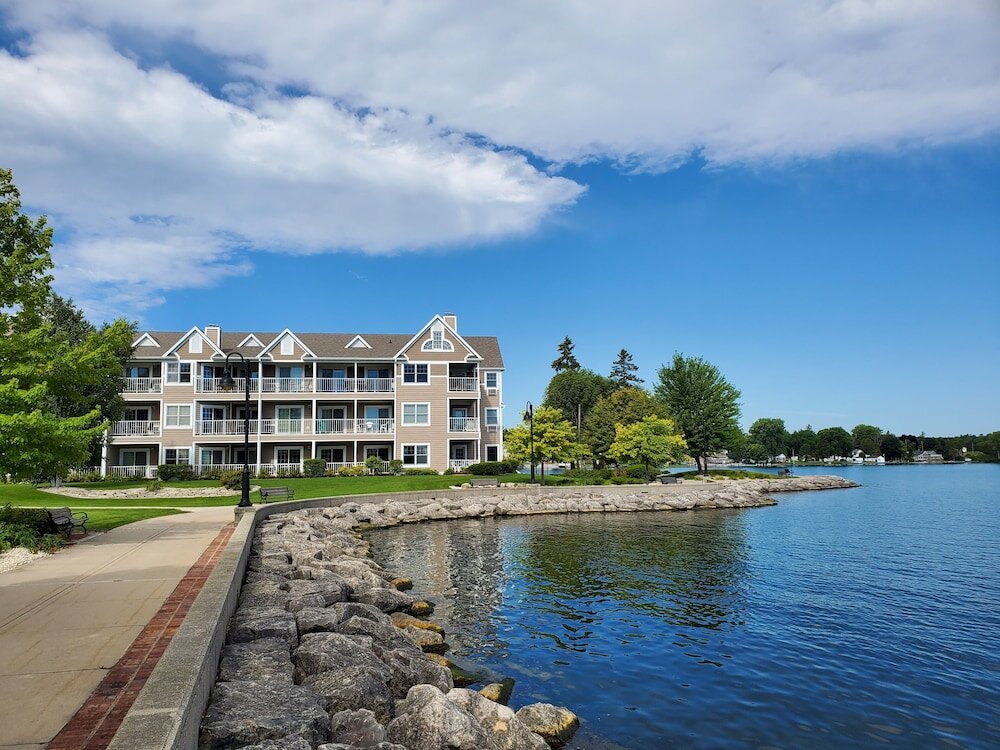 Premier Zimmer Bridgeport Waterfront Resort