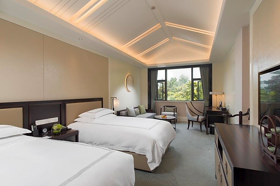 Superior Double room with garden view Zhejiang Xizi Hotel