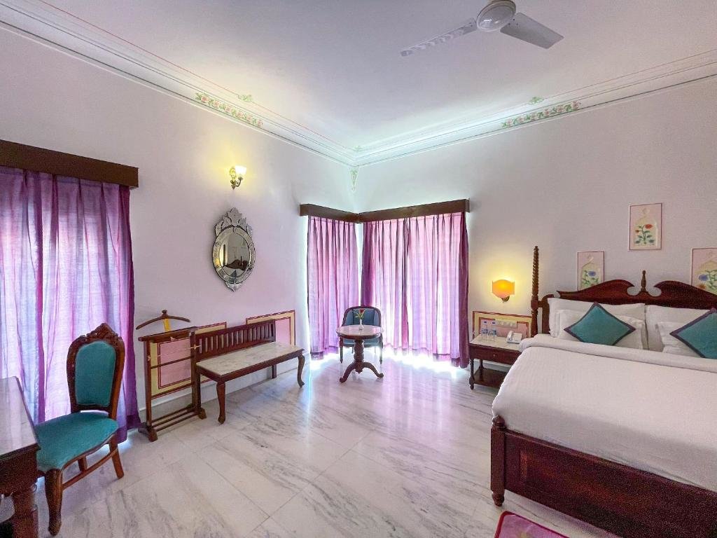 Номер Superior Hotel Amar Kothi