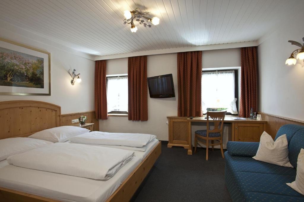 Standard Triple room Hotel zur Mühle