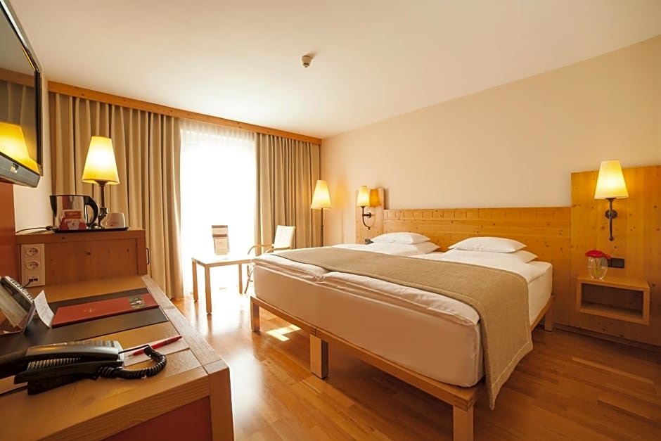 Standard Zimmer mit Stadtblick Rogner Hotel Tirana