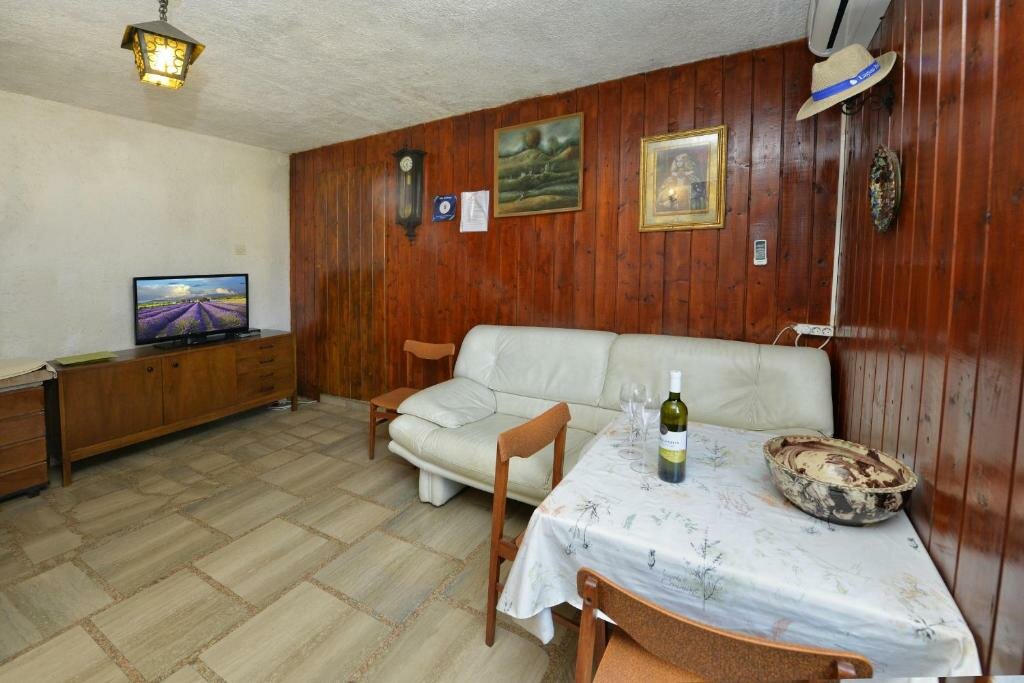 Komfort Apartment Villa Funtana