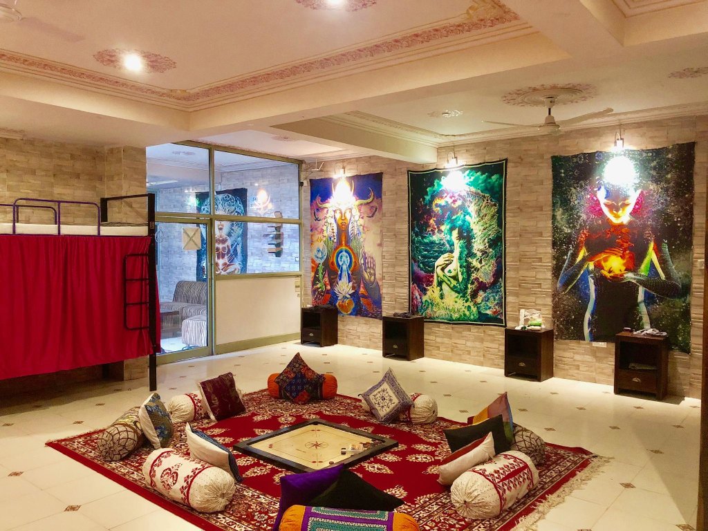 Кровать в общем номере Hotel Classic Inn Jaipur