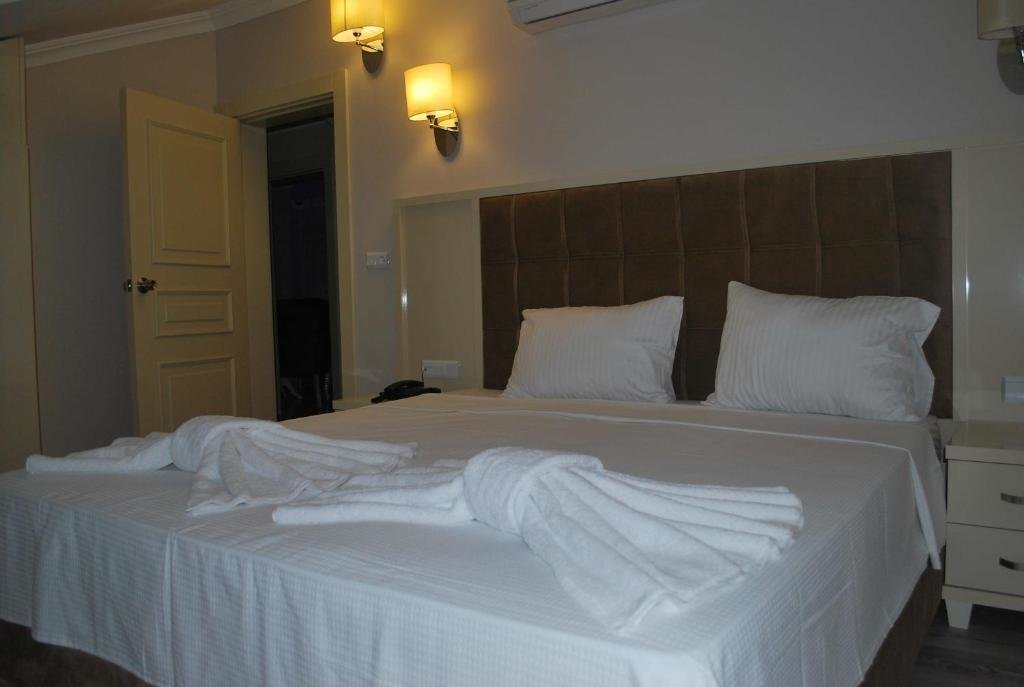 Deluxe Double room with balcony Funda Hotel