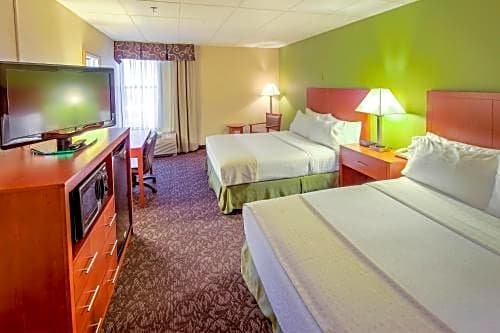 Habitación cuádruple Estándar Holiday Inn Hotel & Suites Mansfield-Conference Center