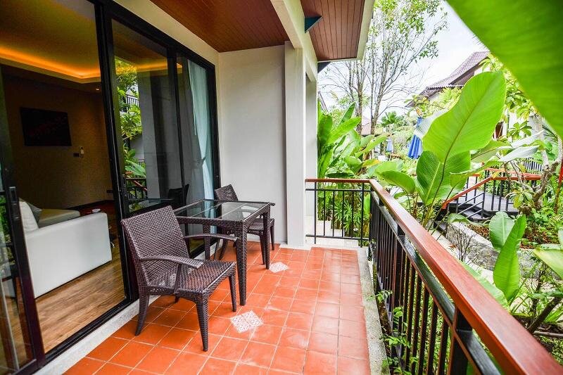 Двухместный номер Standard с балконом Coco Retreat Phuket Resort and Spa - SHA Plus