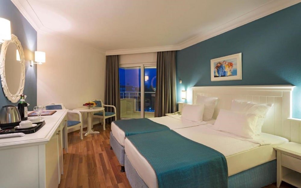 Standard room with balcony Hotel Terrace Beach Resort