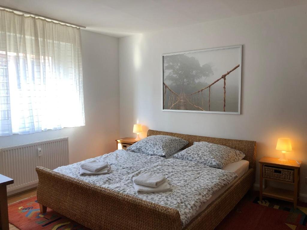 2 Bedrooms Apartment Ferienwohnung im schönen Neuenheim