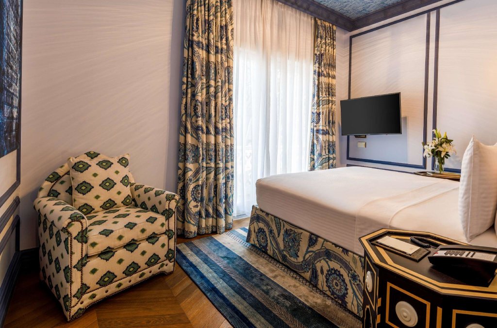 Ottoman Suite Hagia Sofia Mansions Istanbul, Curio Collection by Hilton