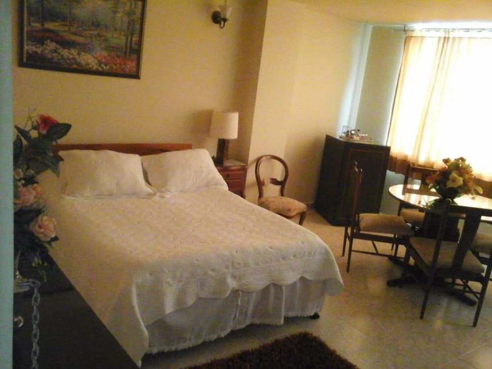 Standard Single room Hotel Khalifa