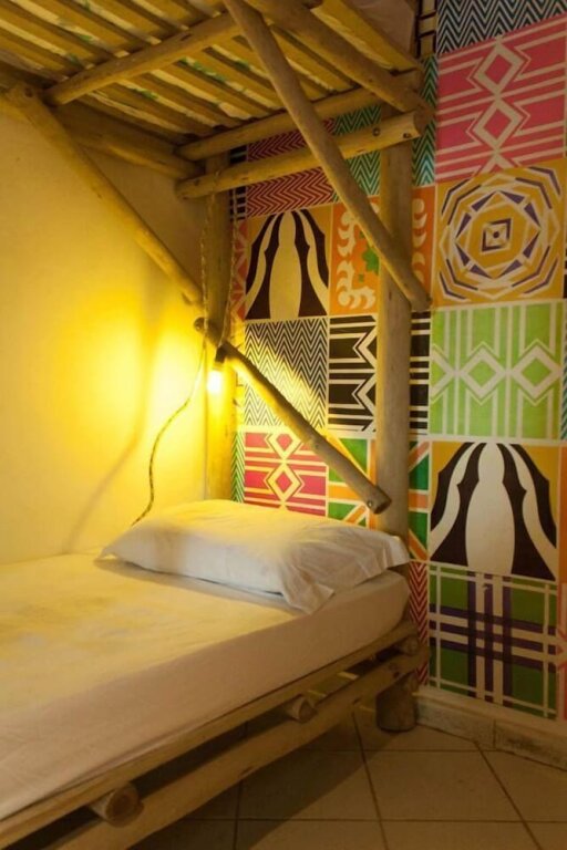 Кровать в общем номере Balaio Hostel