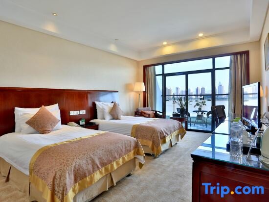Standard room with river view Meng Jiang Hotel