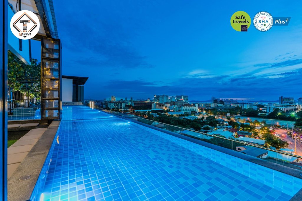 Полулюкс T Pattaya Hotel by PCL