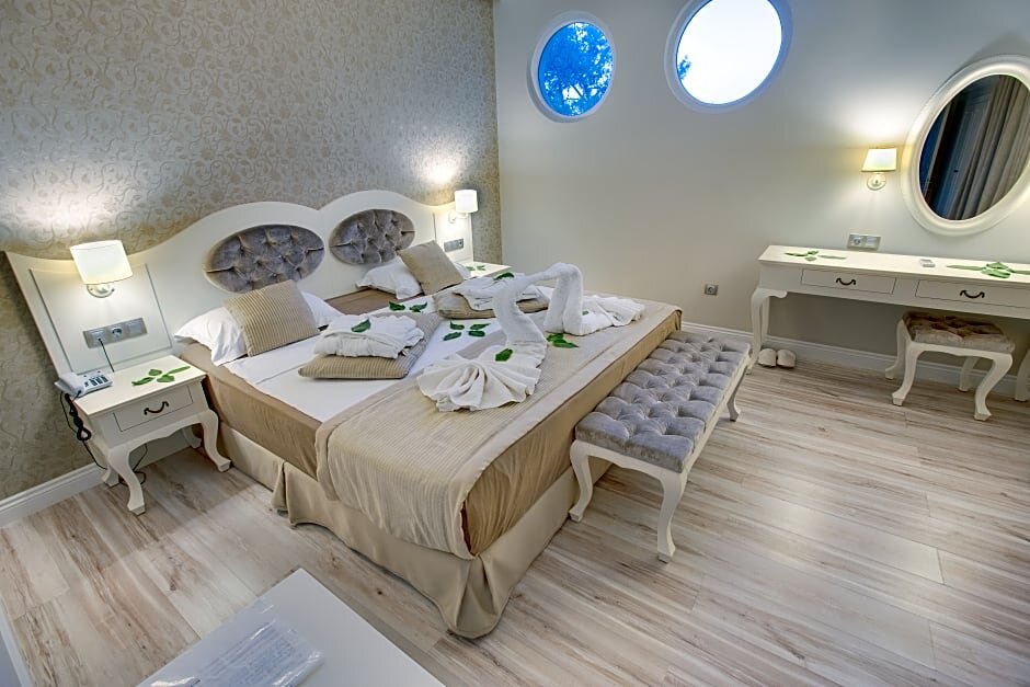 Suite The Pinehill Hotel&Suıtes Guest house