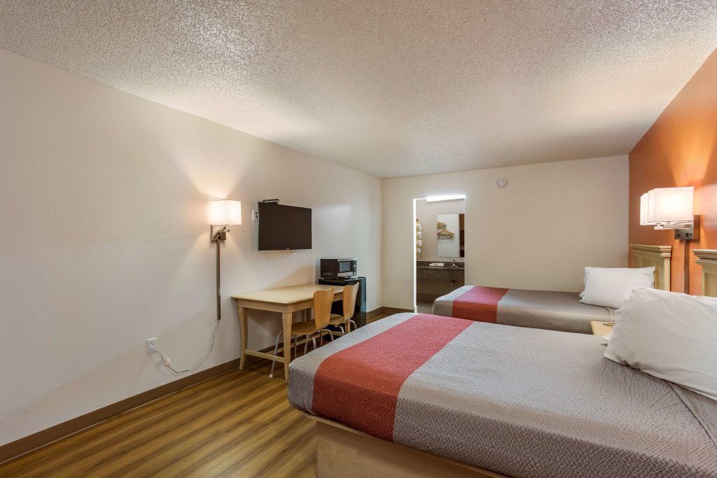 Standard quadruple chambre Motel 6-Macclenny, FL