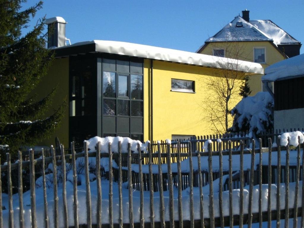 Apartamento Moderne, niveauvoll eingerichtete Ferienwohnung im Erzgebirge mit Wohlfühlgarantie - a79204