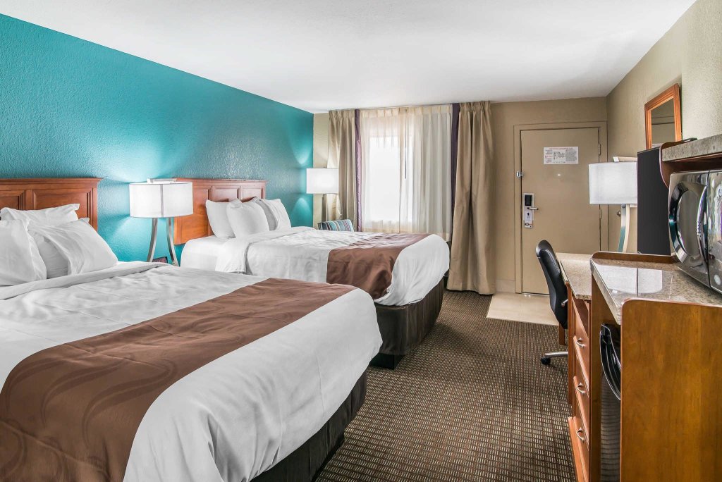 Двухместный номер Standard Quality Inn & Suites Near White Sands National Park