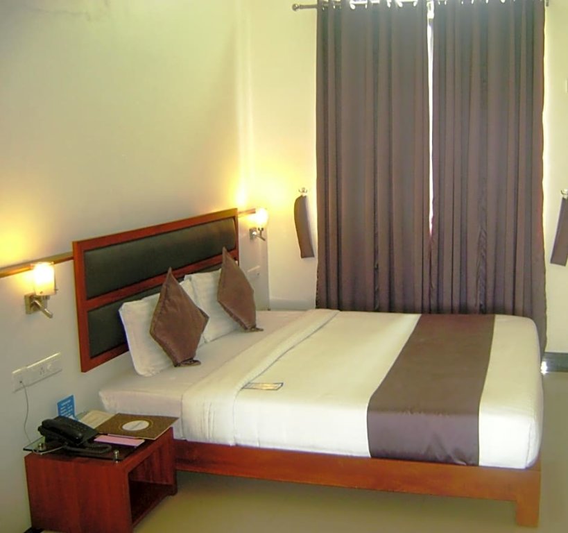 Deluxe Double room Hotel Marina Residency