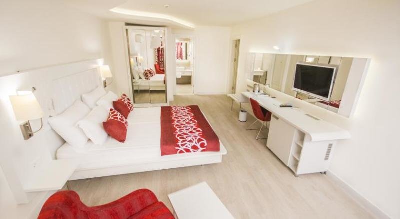 Standard Double room Laguna Beach Alya Resort & Spa