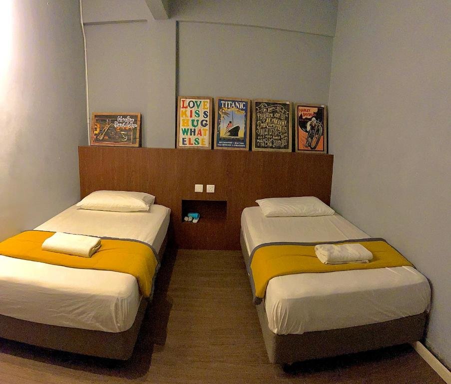 Standard Doppel Zimmer Arch Dormitorio Cenang  - Hostel