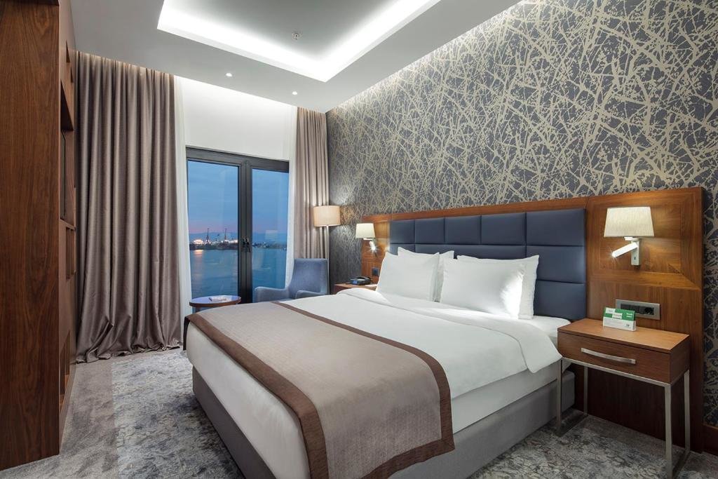 Двухместный люкс Holiday Inn Istanbul - Tuzla Bay, an IHG Hotel