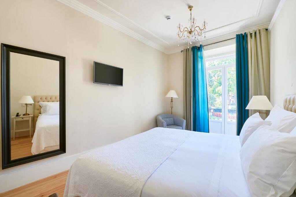 Standard Double room with garden view Alegria A Lisbon Boutique Hotel